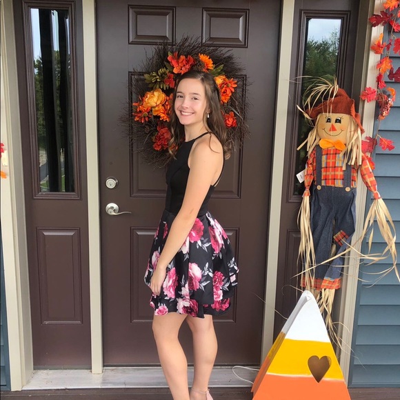 flower dress - Picture 1 of 7